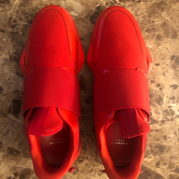 Givenchy Women Sneakers SIZE 41 - Picture 2 of 8